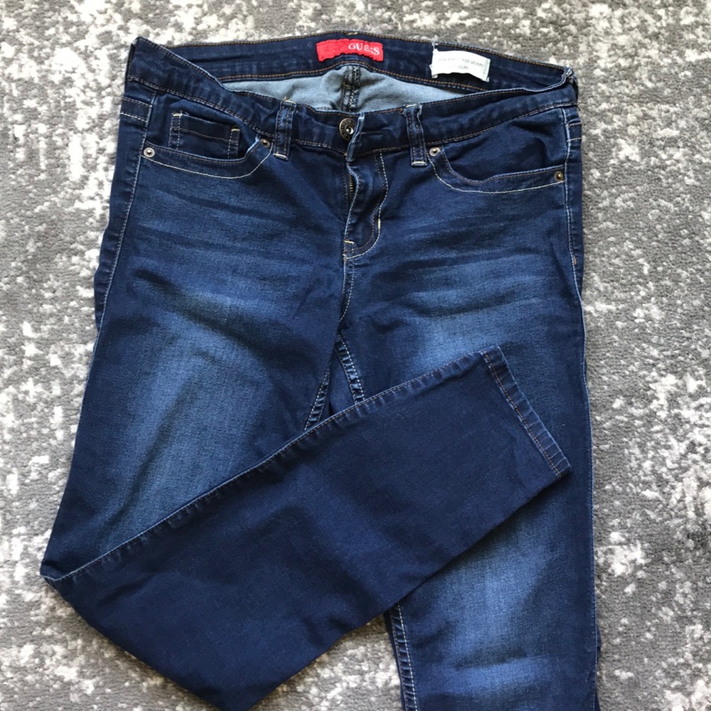 Guess size 29 blue jeans with lots of stretch